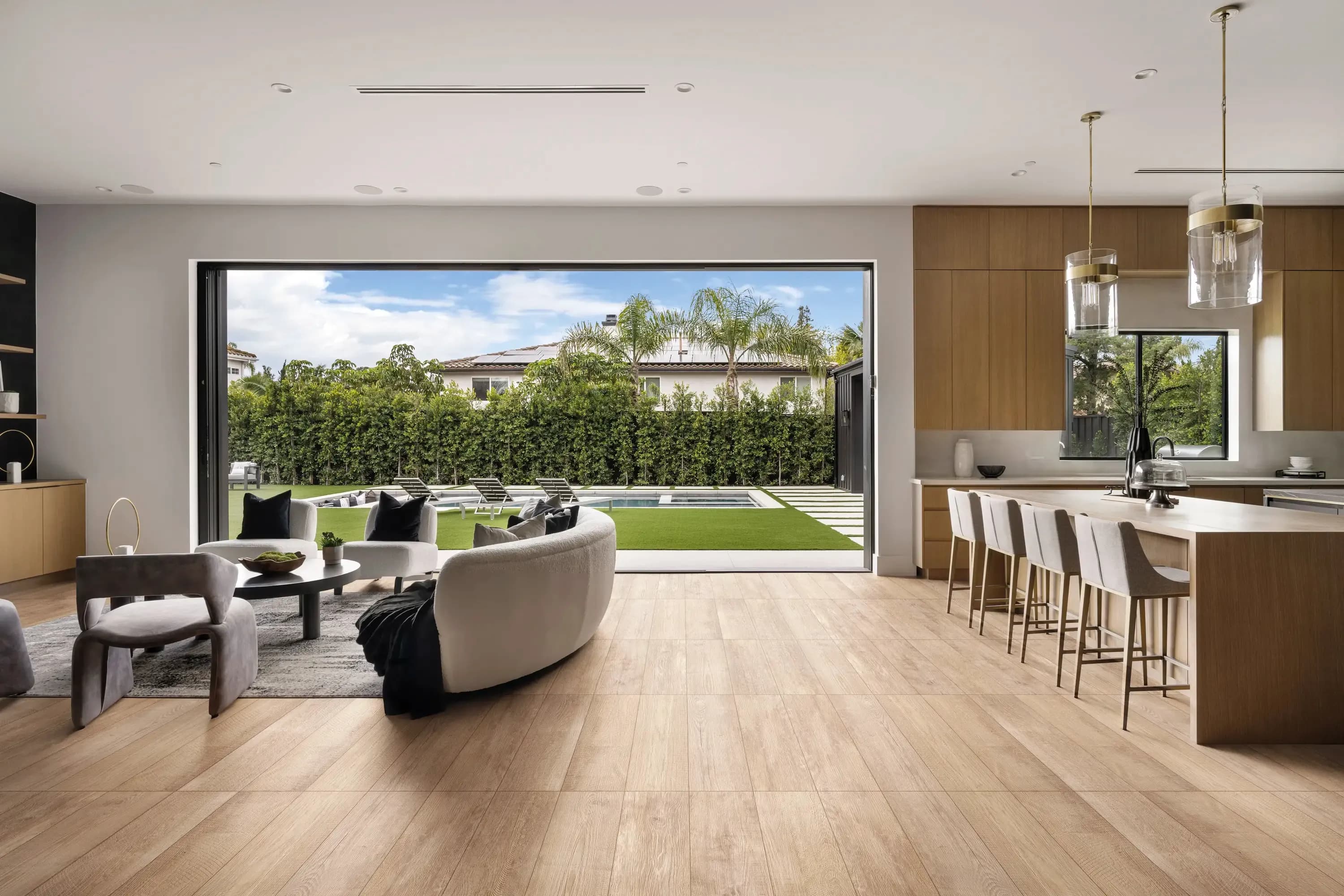 Porcelain and Ceramic Tiles